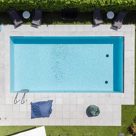 Le Stanze Del & Pool Pensión Como